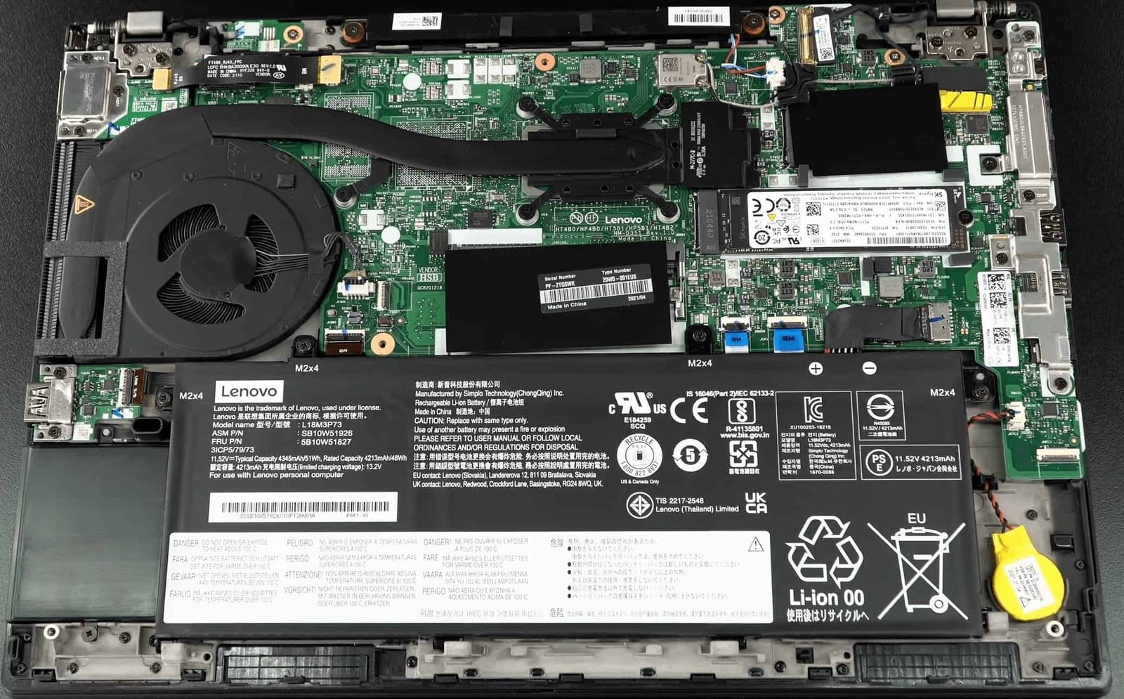 Lenovo ThinkPad T15 Gen 2 and T14 Gen 2 Rear open
