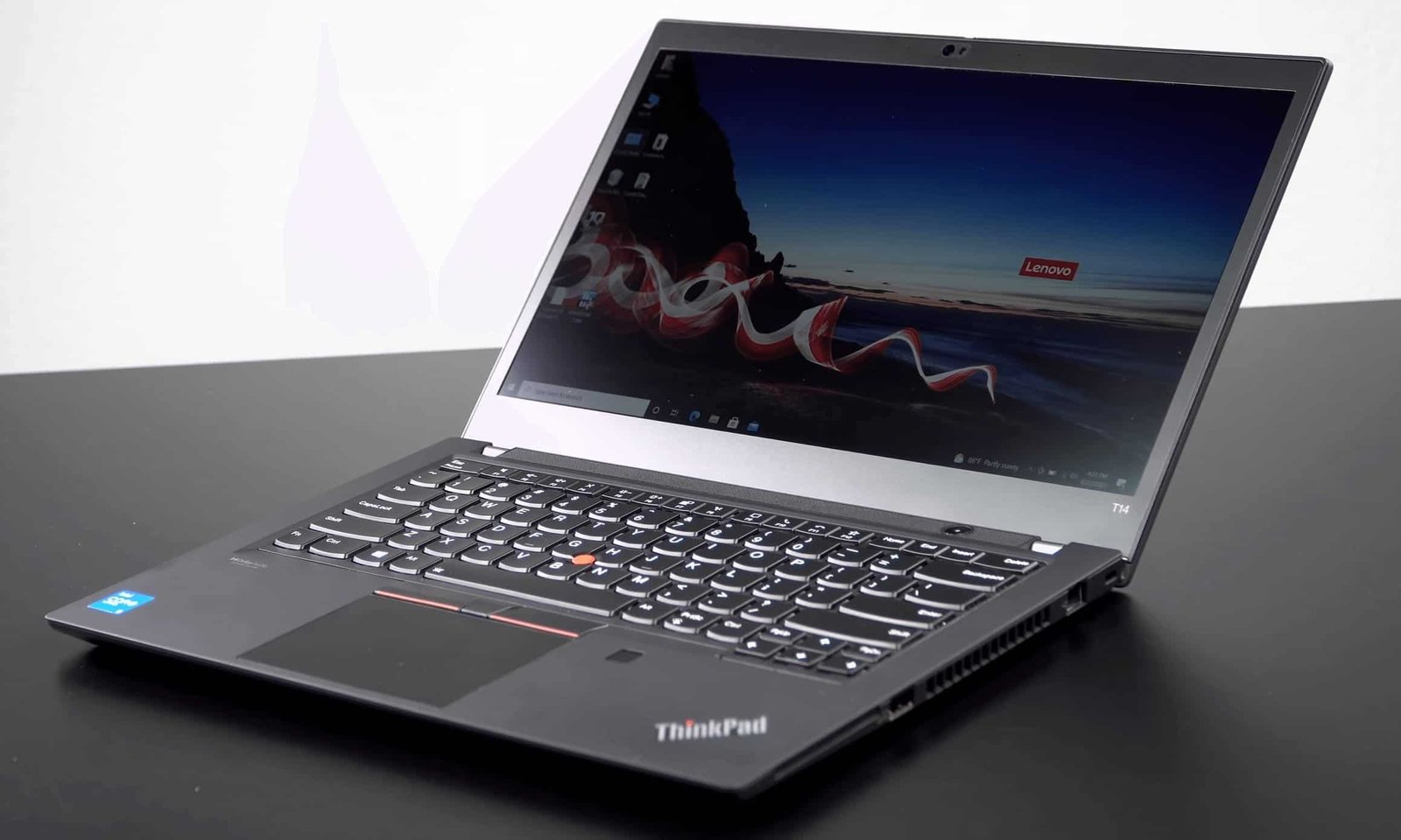 Lenovo ThinkPad T15 Gen 2 and T14 Gen 2