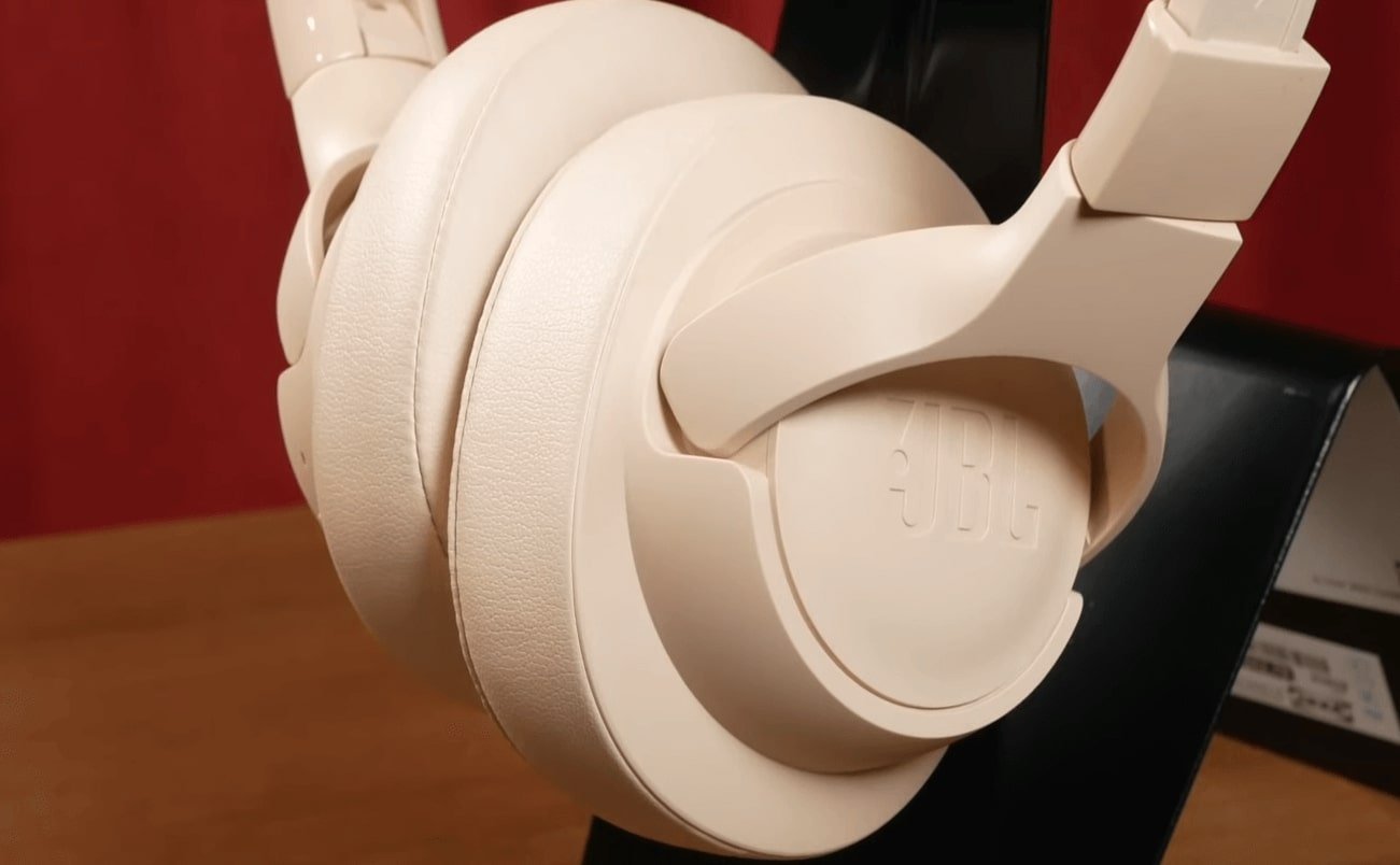 JBL Tune 760NC Wireless Headphones Review 3